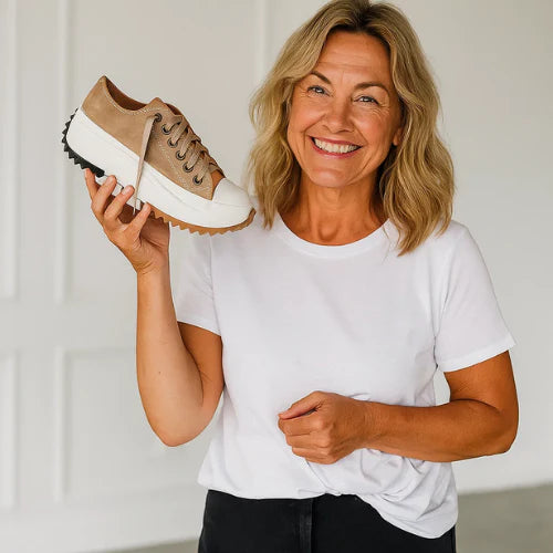 <p><strong>Klienci uwielbiają nasze buty!</strong></p>